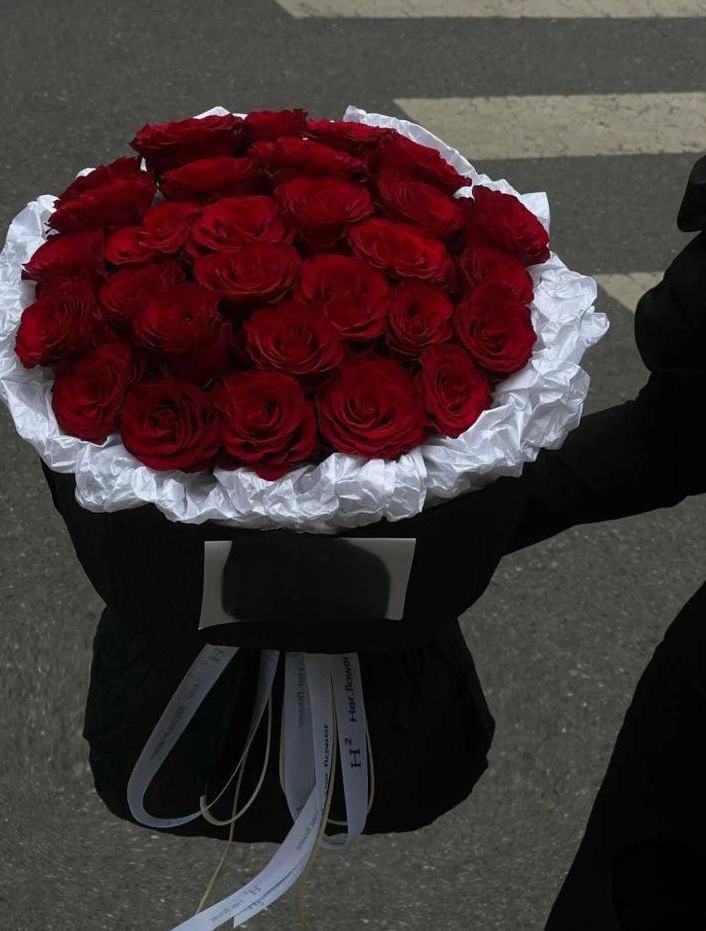 32 Adet Büyük Boy Gül Buketi