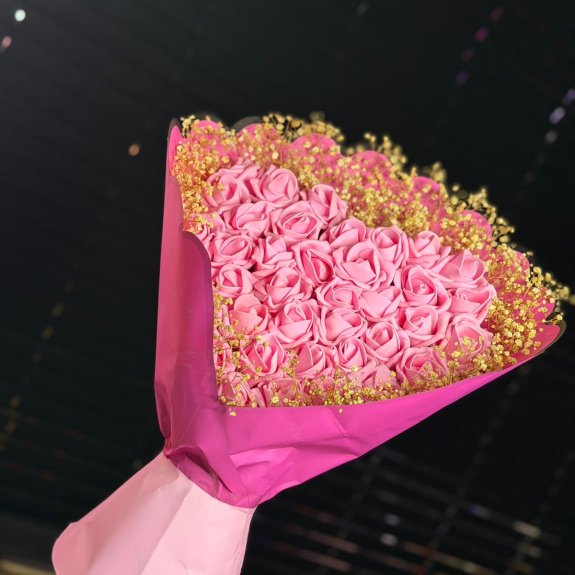 Hilal Pembe Gül Buketi