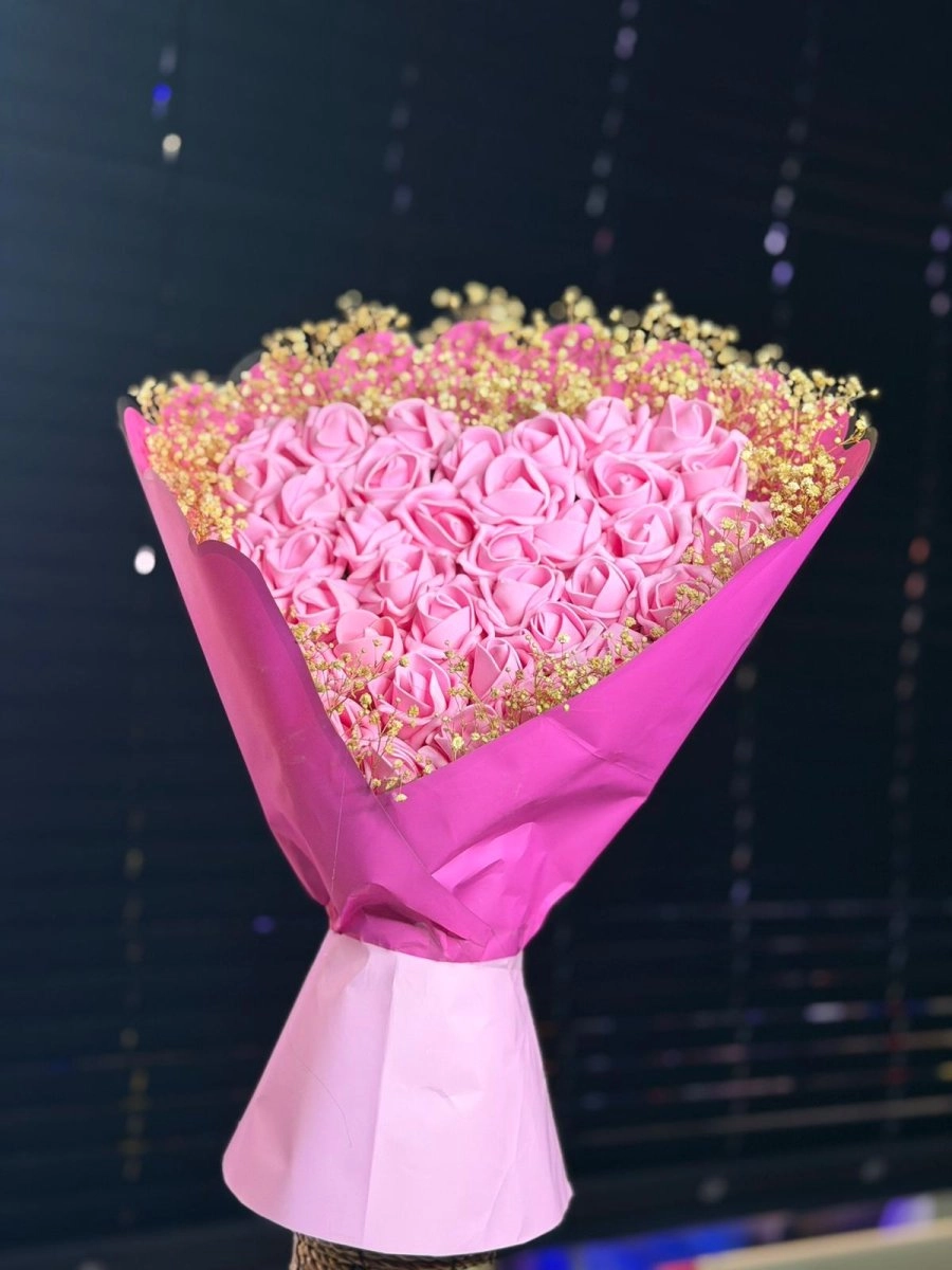 Hilal Pembe Gül Buketi