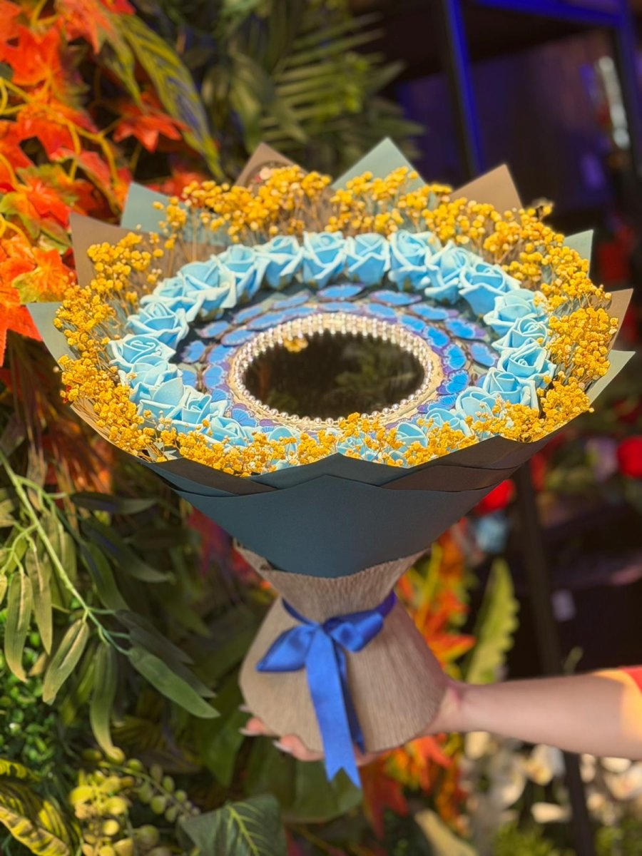 Mavi Gül Aynalı Buket