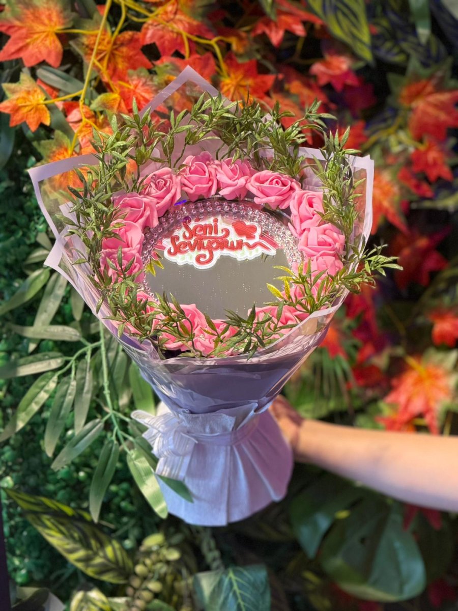 Pembe Gül Aynalı Buket