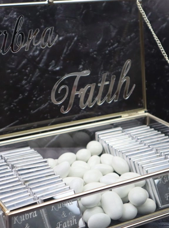 Söz İsteme Çi̇kolatasi